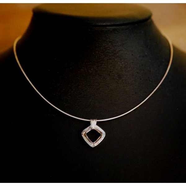 S&oslash;lv halsk&aelig;de vedh&aelig;ng Swarovski Cosmic Square