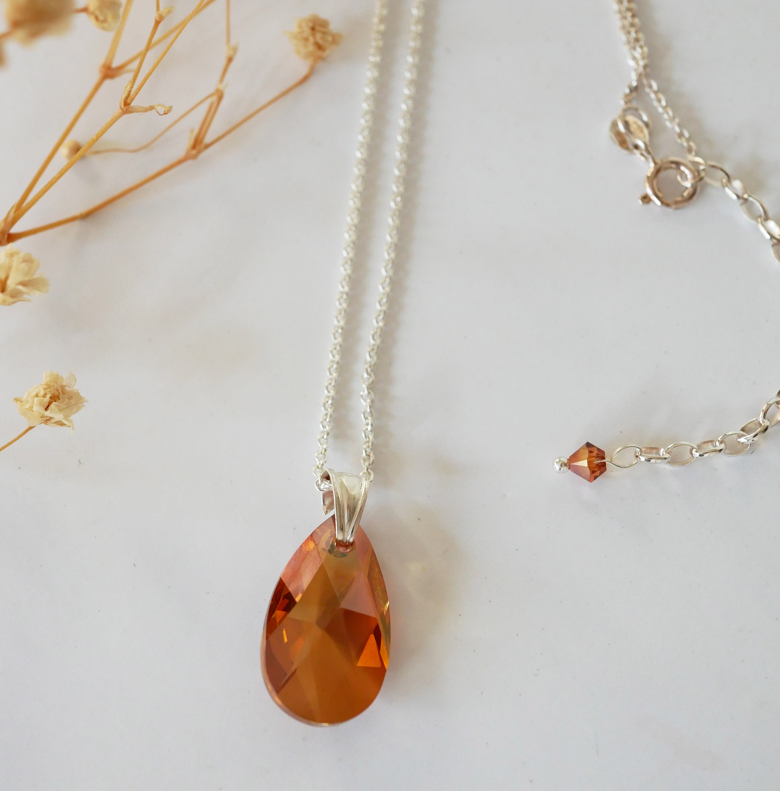 S&oslash;lv halsk&aelig;de vedh&aelig;ng Swarovski Tear Kobber