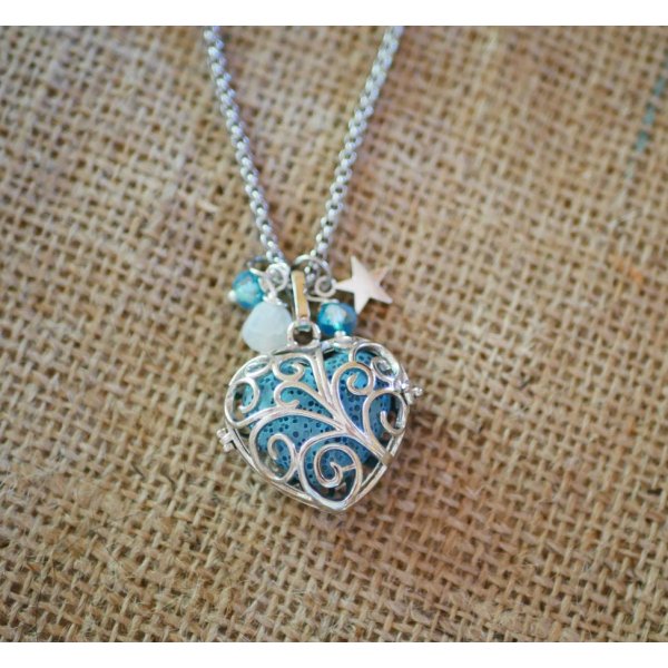 Halsk&aelig;de vedh&aelig;ng Hjerte&aelig;ske med lava sten farve efter eget valg Valentinsdag gave