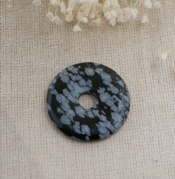 Obsidian sten donut Snowflake diameter 40 mm