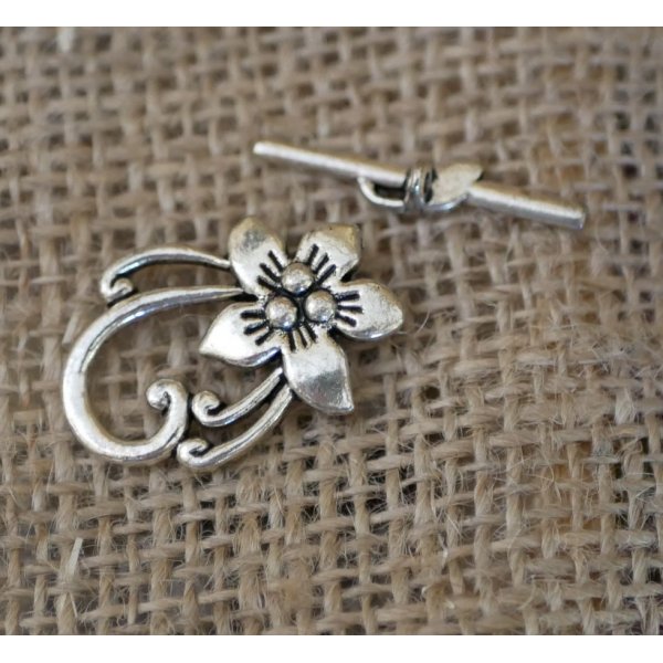 T-sp&aelig;nde Hibiscusblomst 30 mm s&oslash;lvbelagt