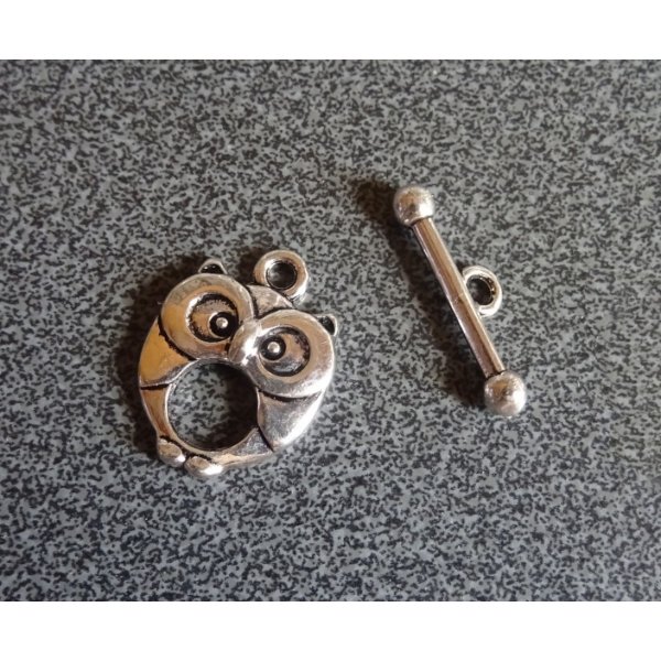 T-sp&aelig;nde Ugle fors&oslash;lvet