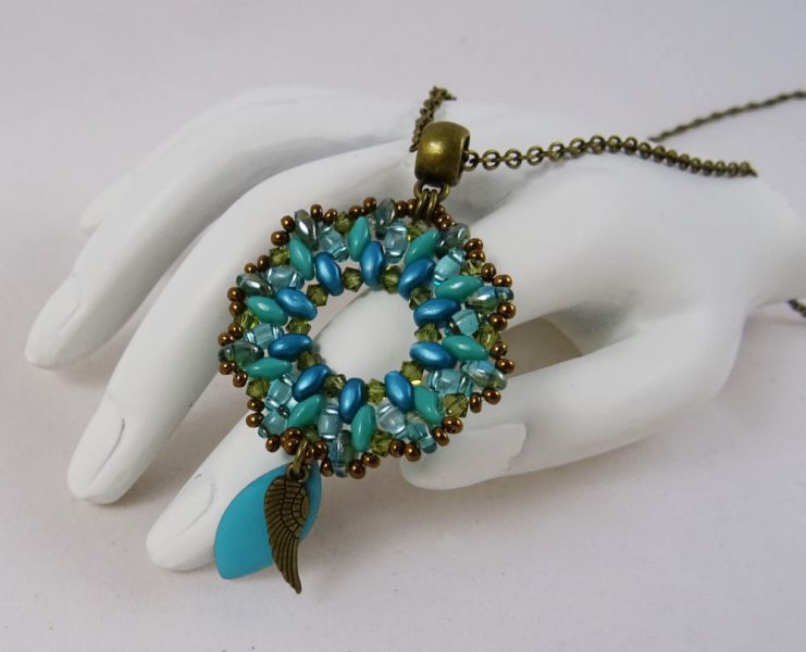 Pendentif en perles Livelove vert turquoise sur chaîne